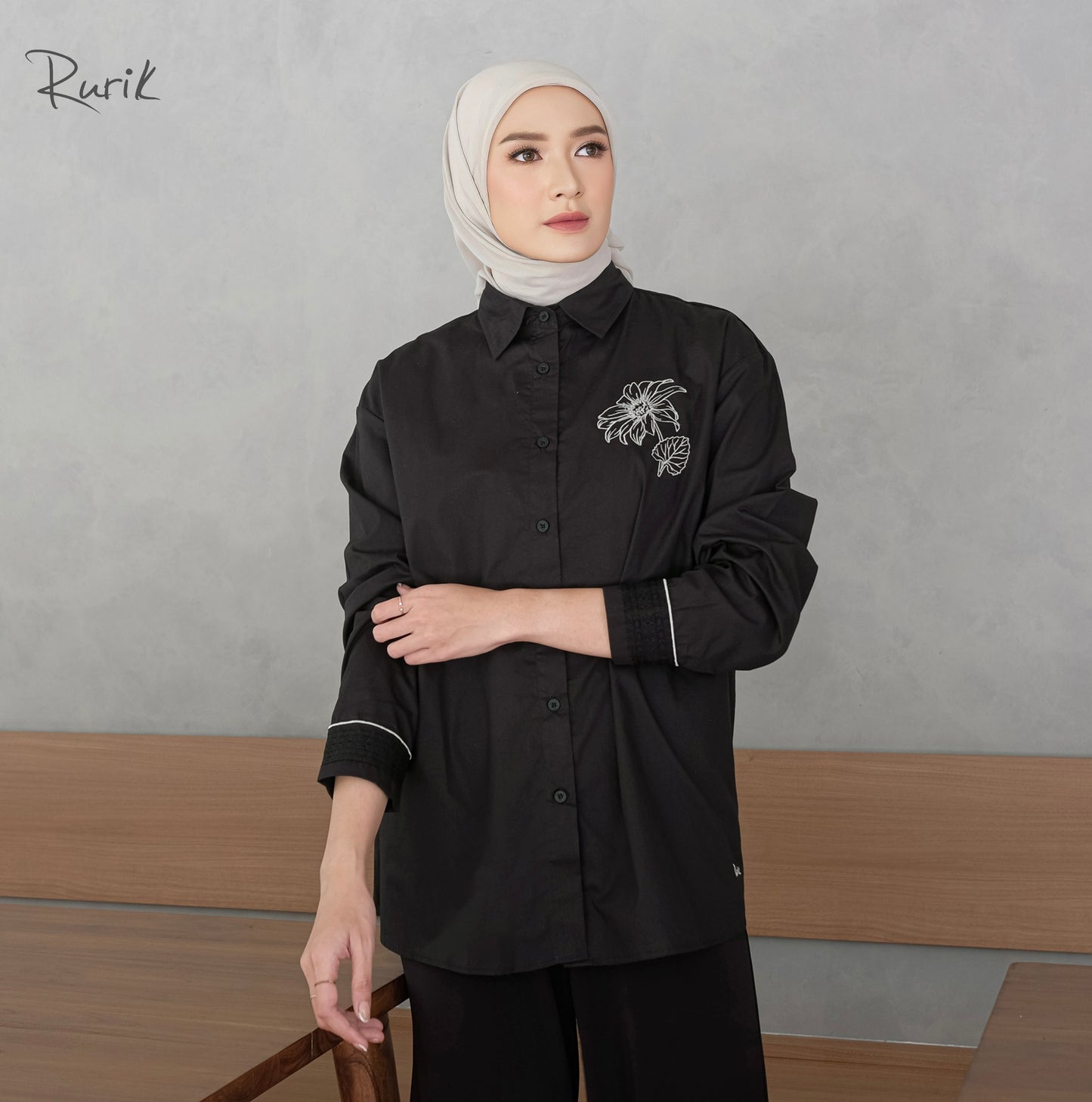 Zello Embroidery Shirt