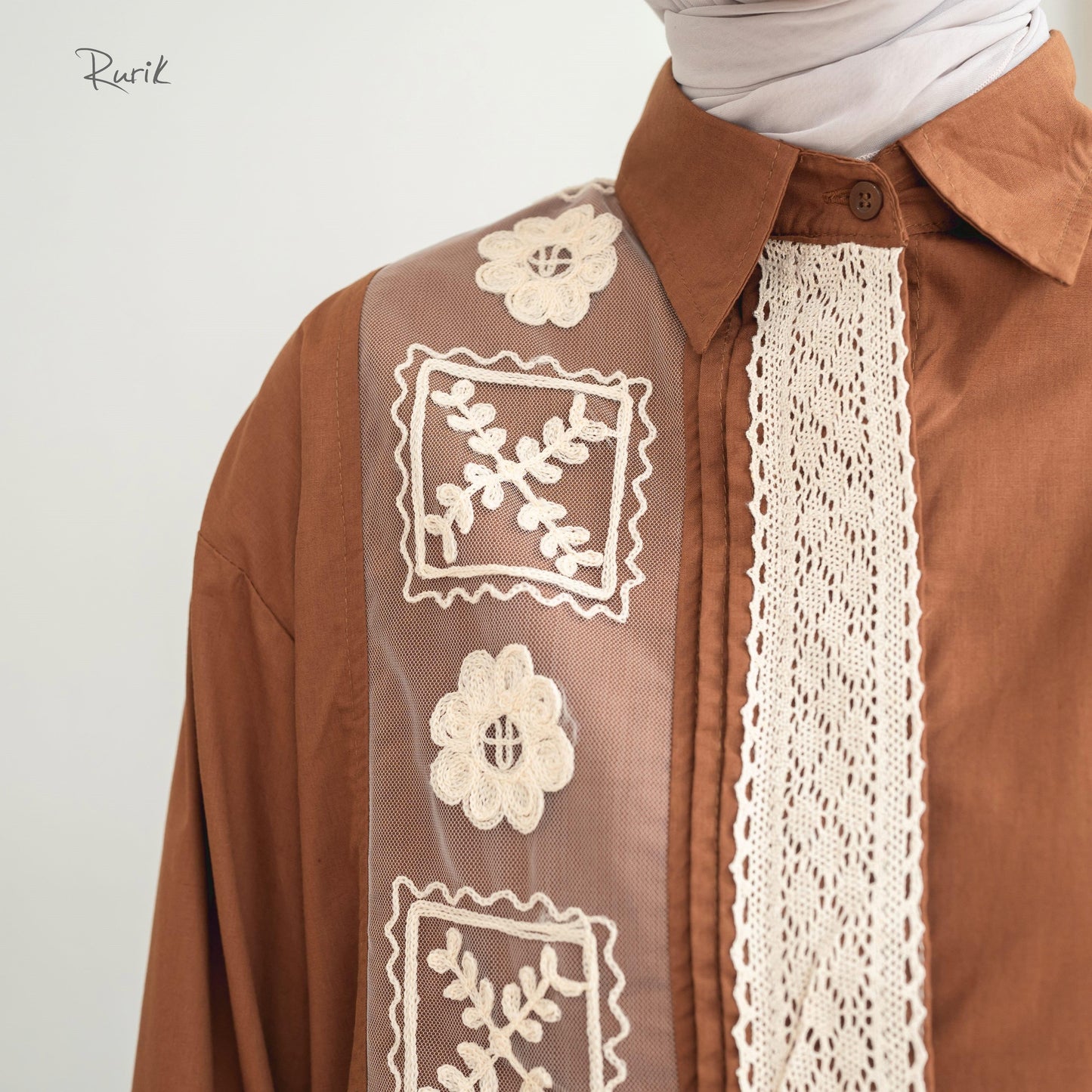 Yunika Embroidery Shirt