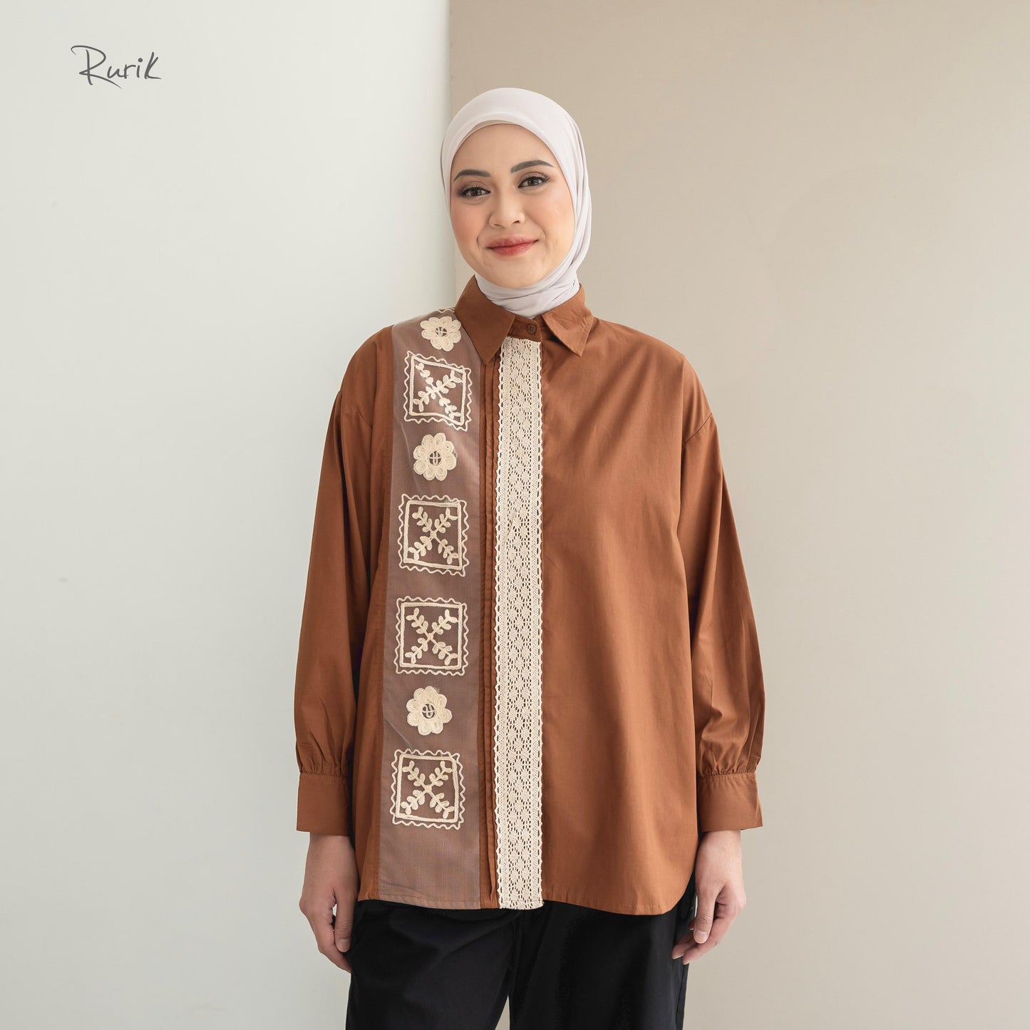 Yunika Embroidery Shirt