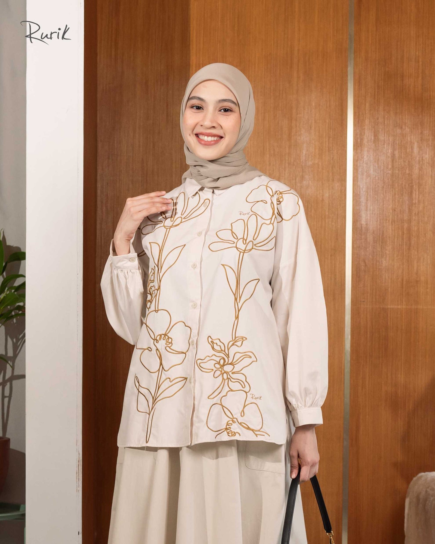 Naura Embroidery Shirt