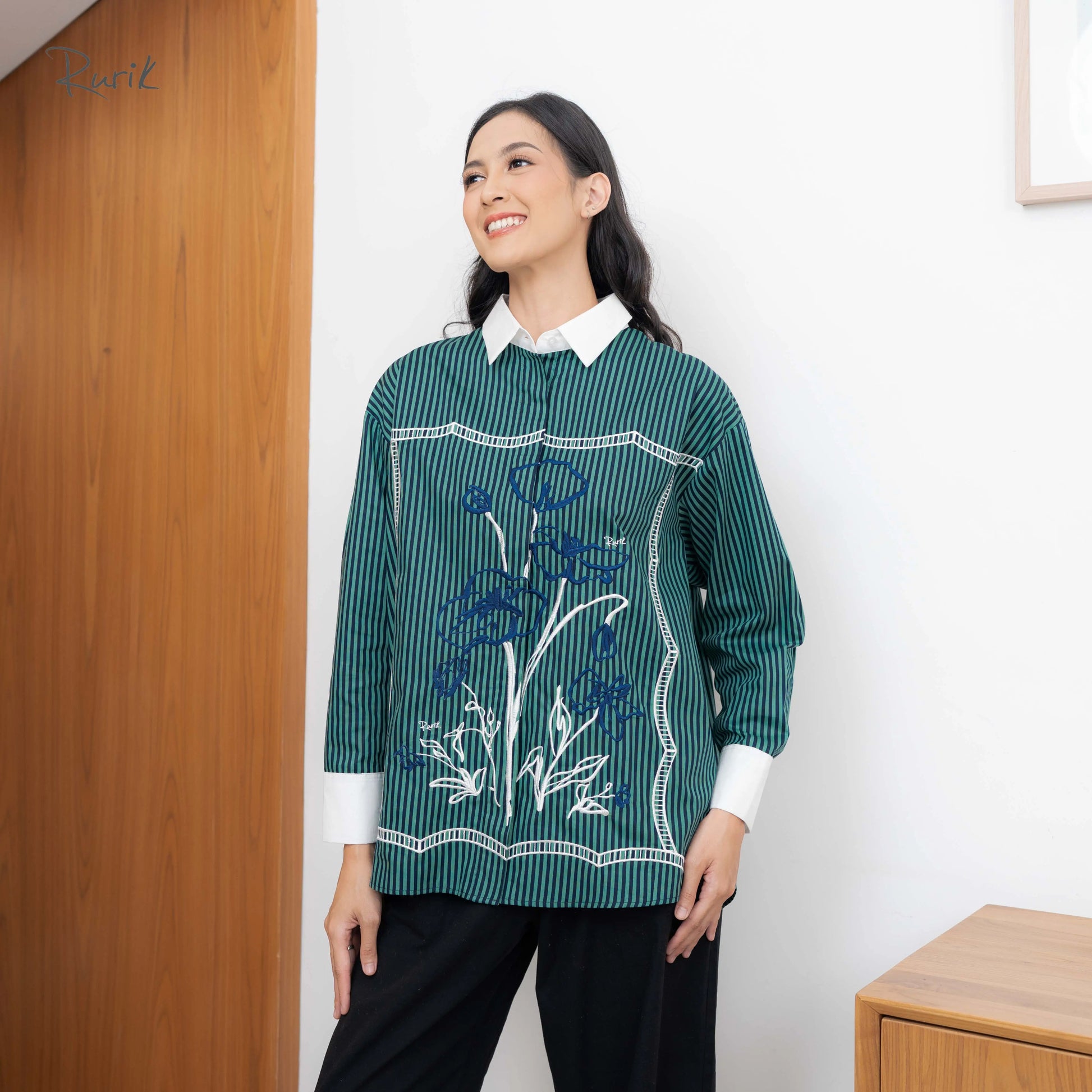 Veloria Embroidery Shirt 