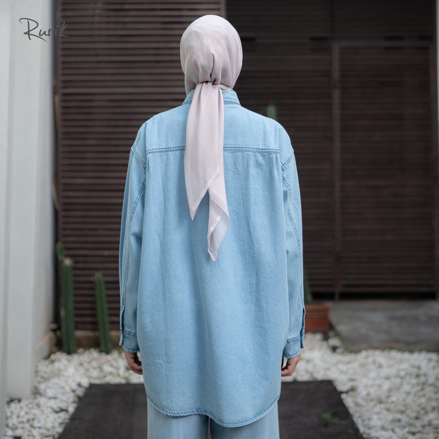 Degavi Embroidery Shirt