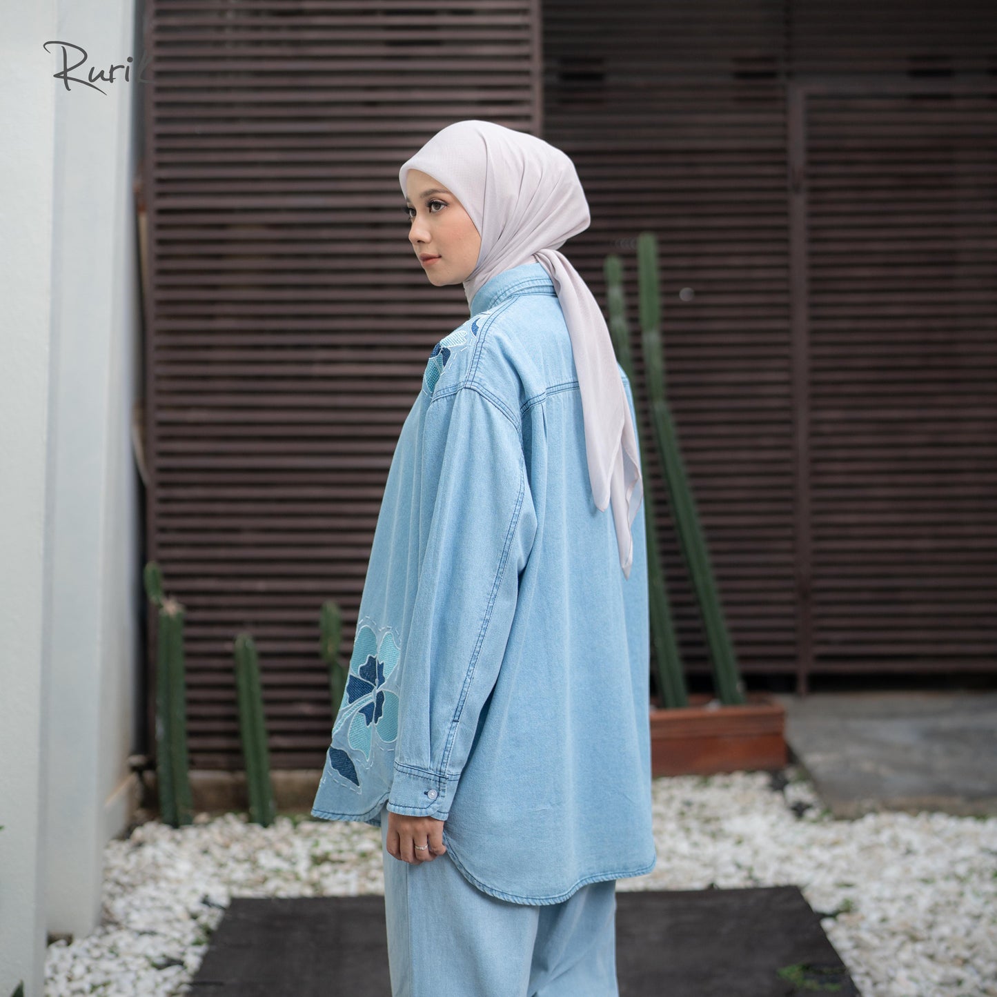 Degavi Embroidery Shirt