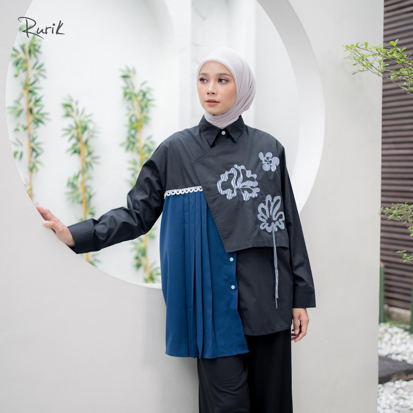 Carleens Embroidery Shirt