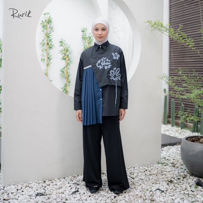 Carleens Embroidery Shirt