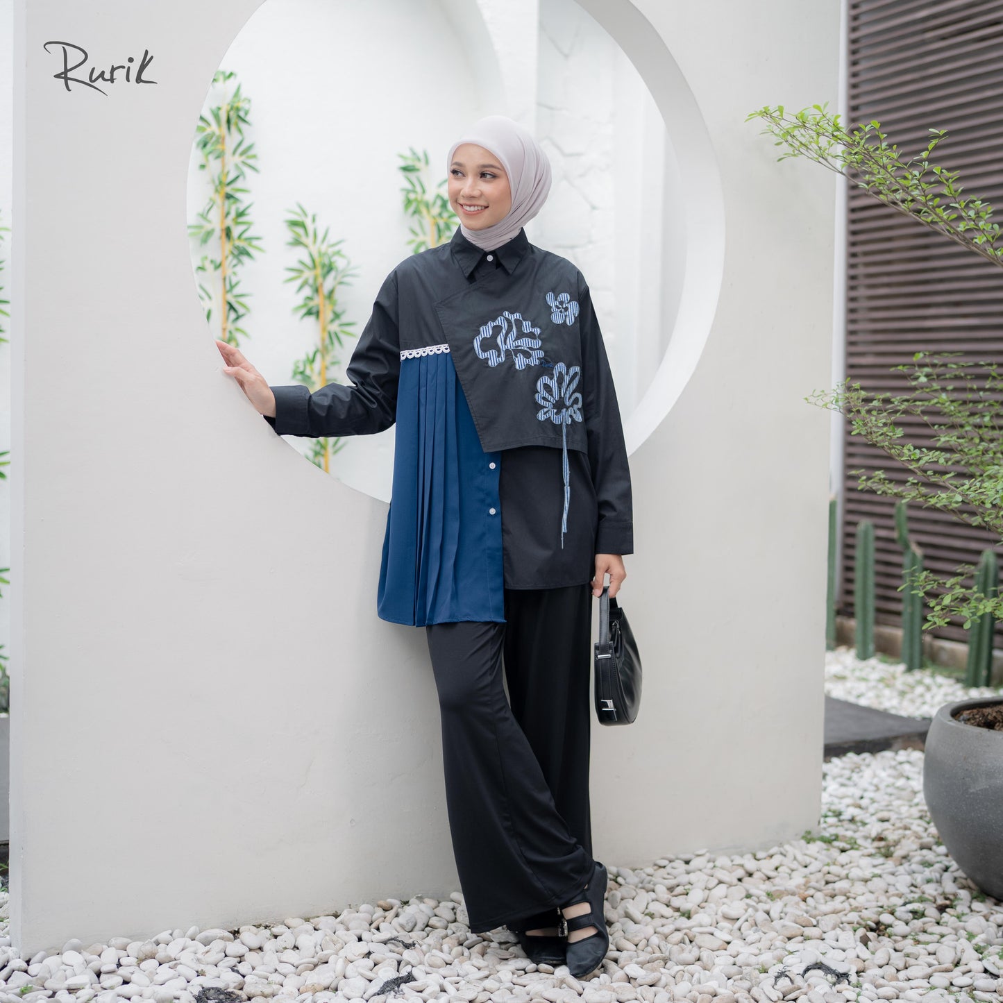 Carleens Embroidery Shirt