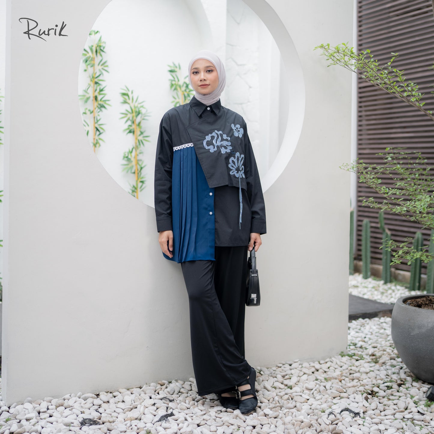 Carleens Embroidery Shirt