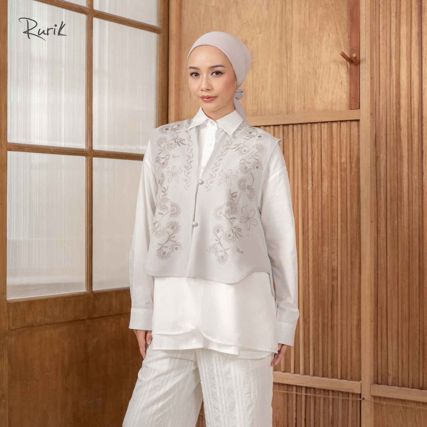 Lucia Embroidery Vest