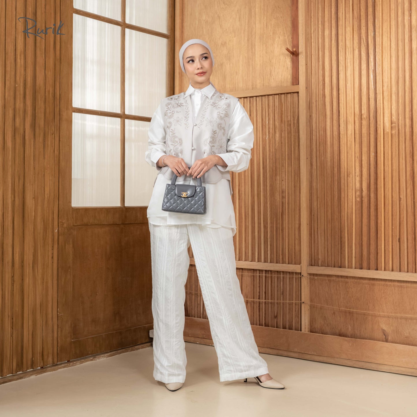 Lucia Embroidery Vest