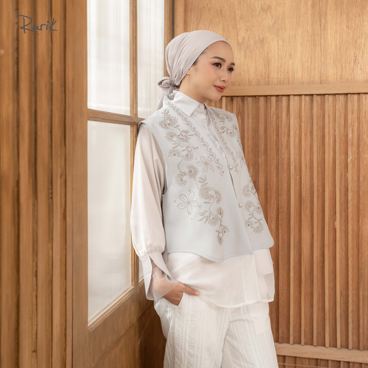 Lucia Embroidery Vest