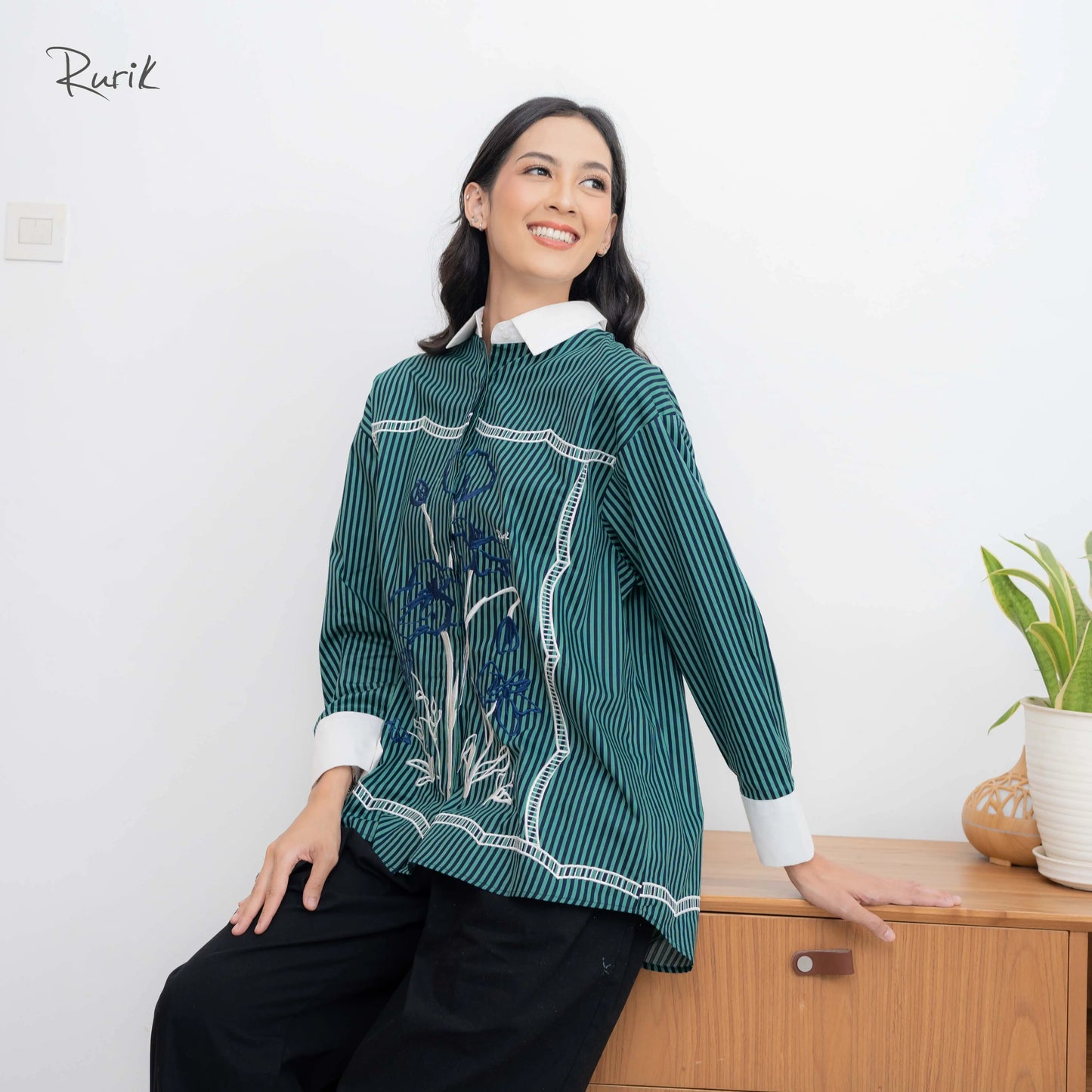 Veloria Embroidery Shirt