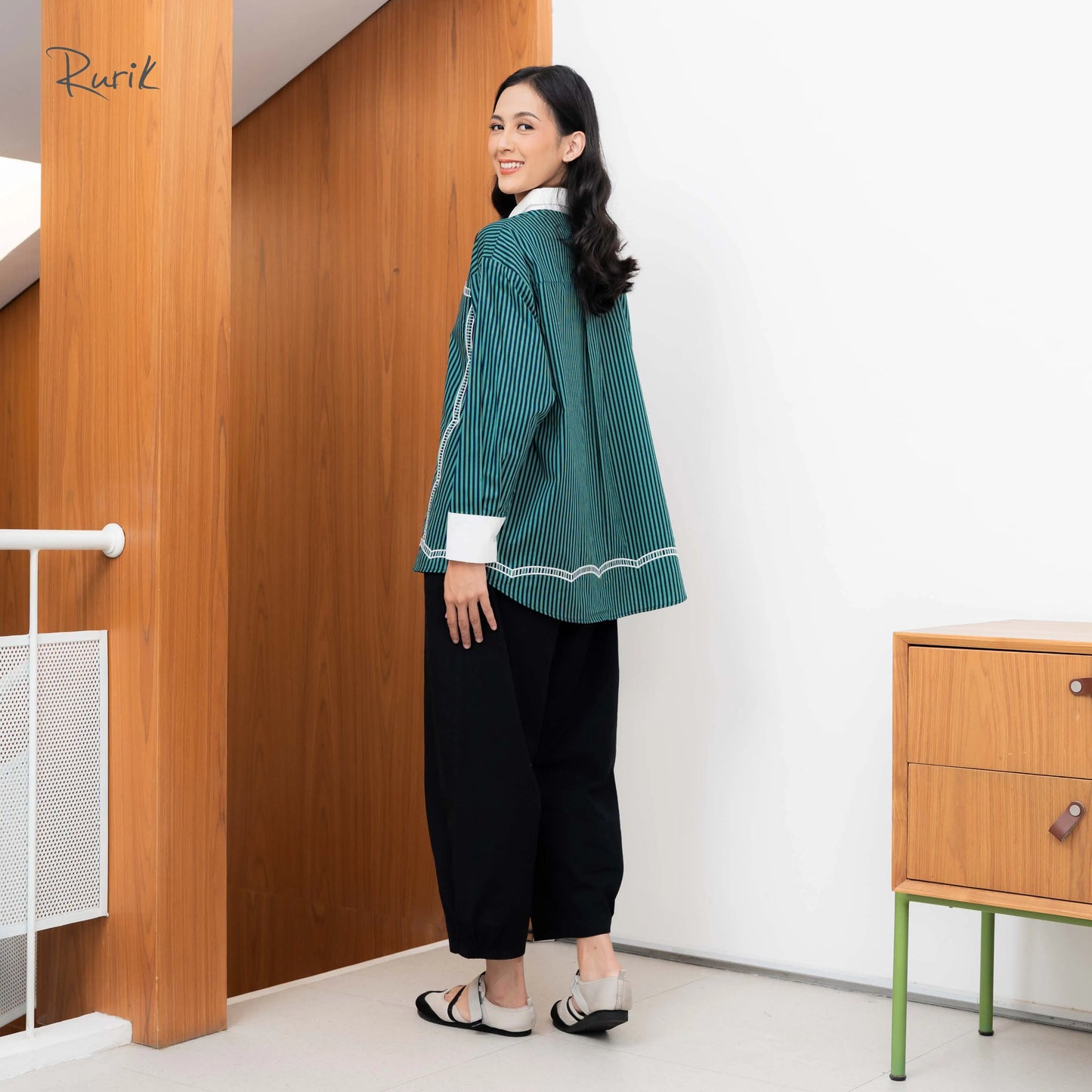 Veloria Embroidery Shirt