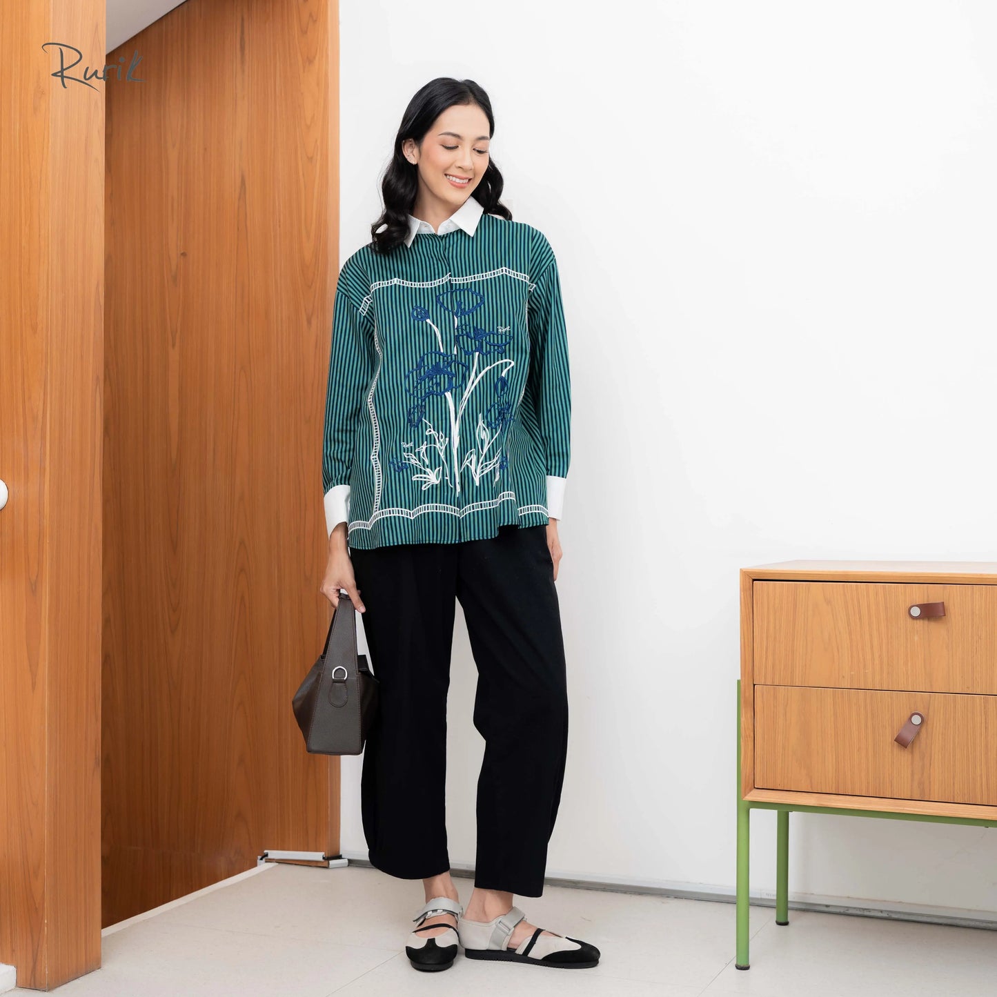 Veloria Embroidery Shirt