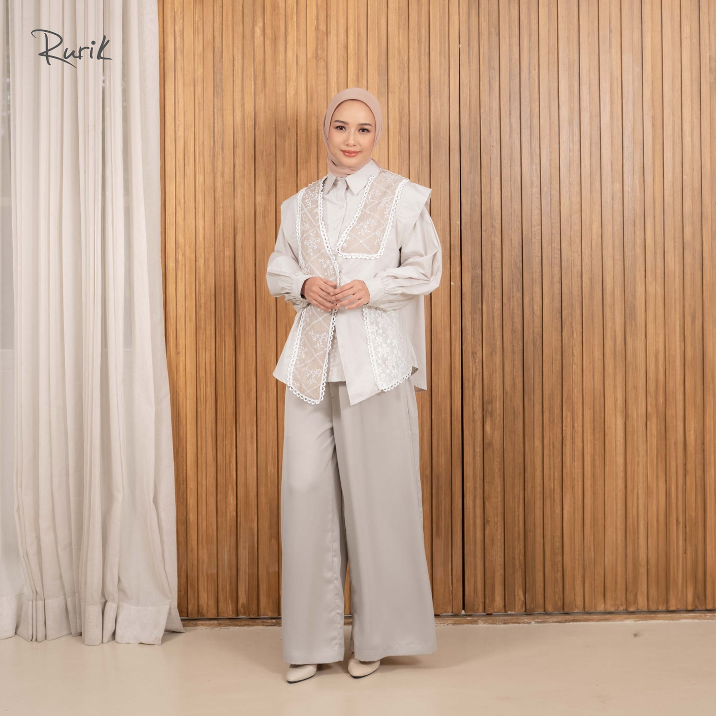 Casvia Embroidery Shirt