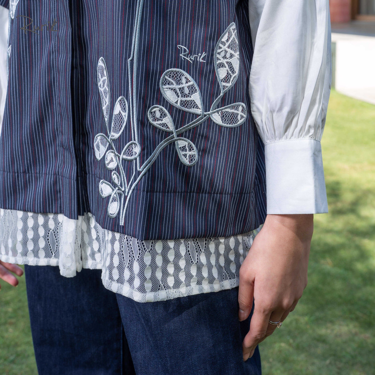 Saniva Embroidery Shirt