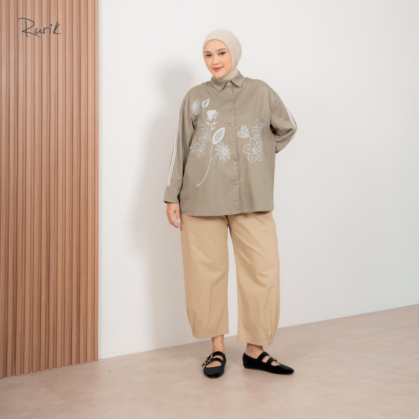 Felida Embroidery Shirt