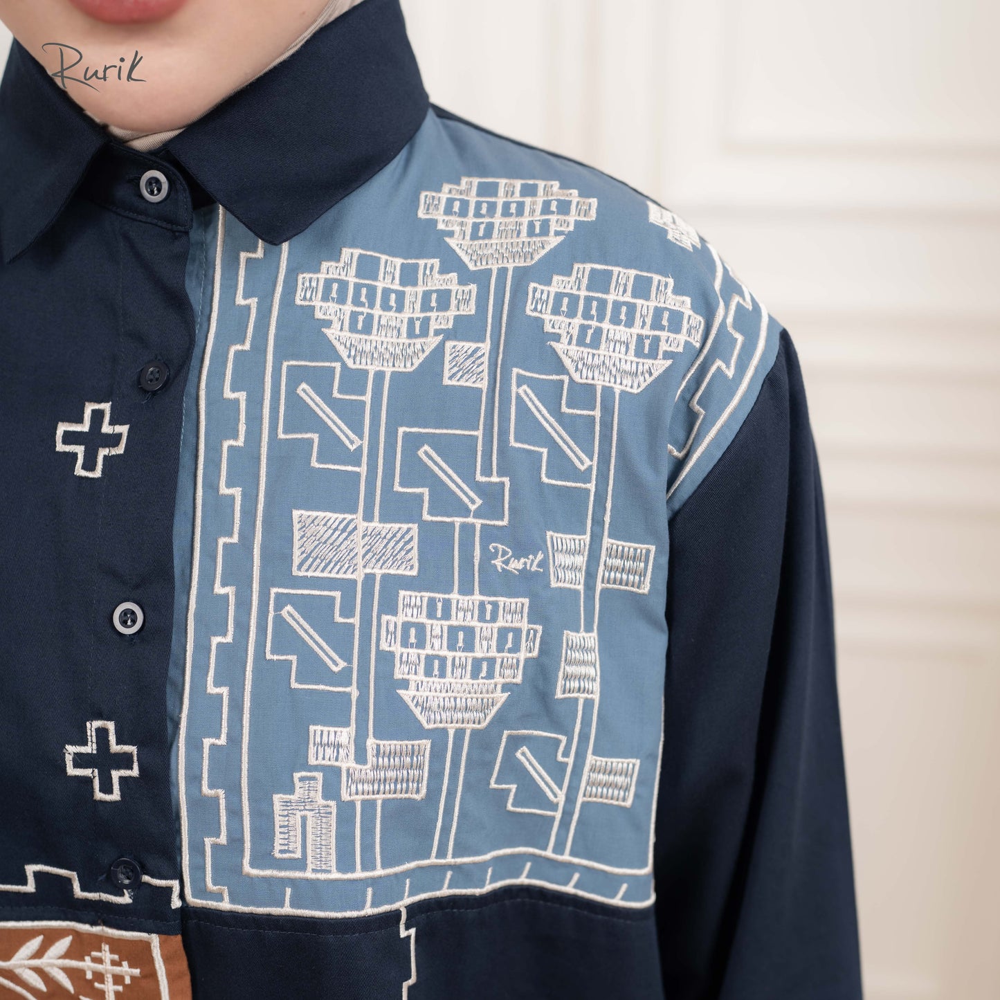 Noyra Embroidery Shirt