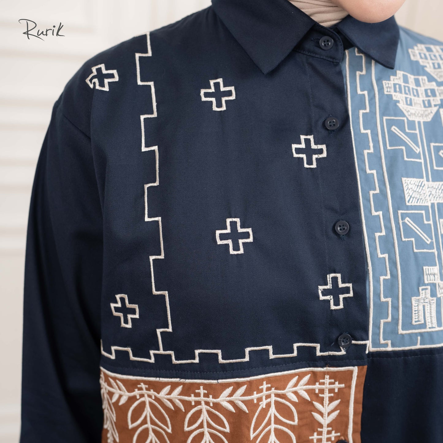 Noyra Embroidery Shirt
