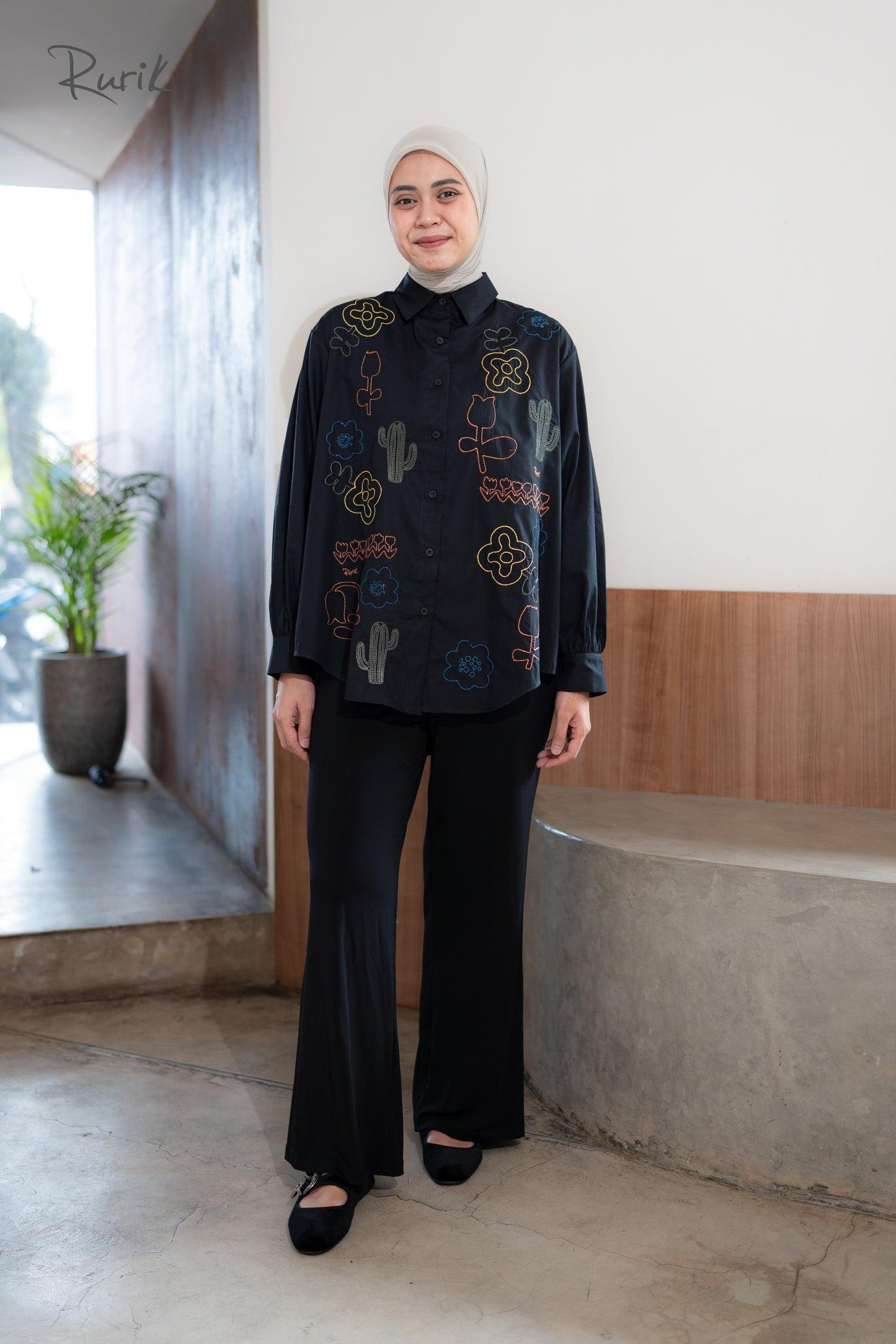 Yuza Embroidery Shirt
