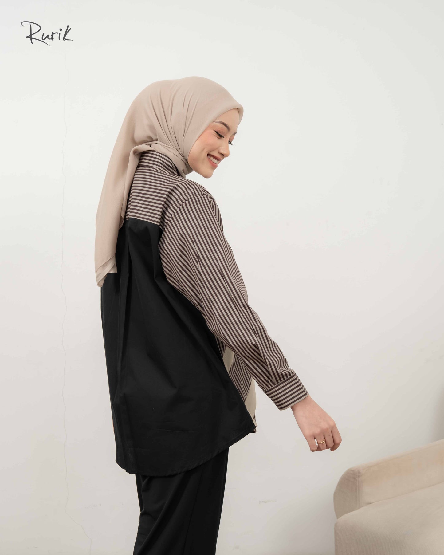 Jessy Embroidery Shirt