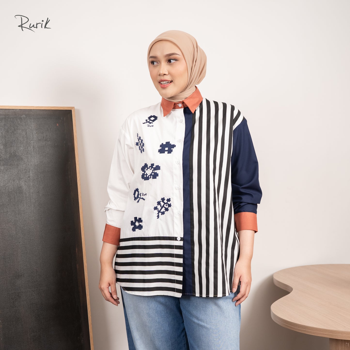 Vikama Embroidery Shirt